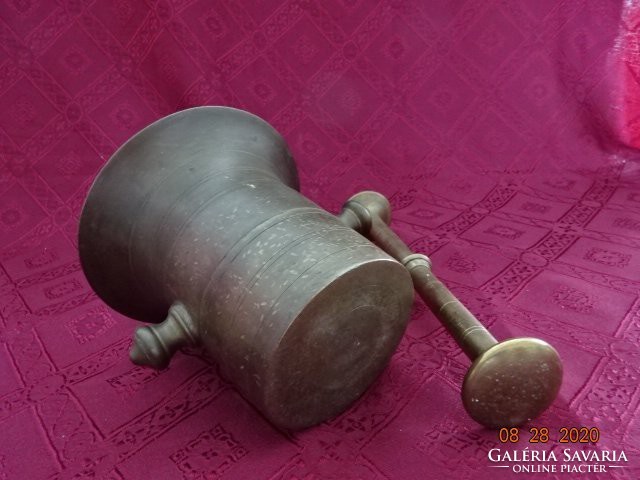 Copper mortar, top diameter 14 cm, height 12.5 cm. He has!
