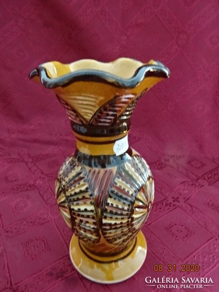 Ceramic vase with a wonderful pattern, height 19 cm. He has!