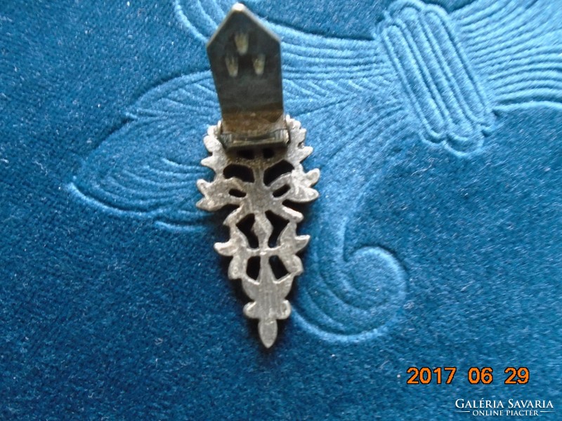 Antique goldsmith's work, pinched, openwork filigree flower pattern dress jewelry, with small black stones