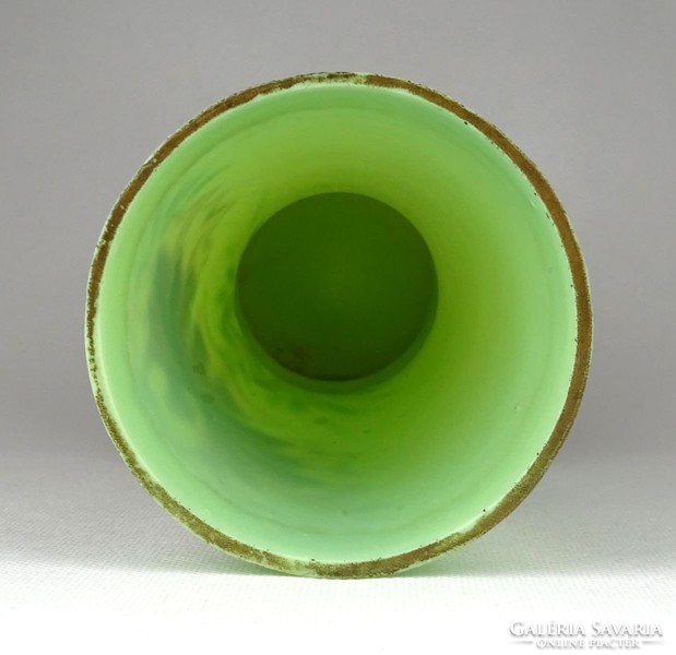1B647 Antik zöld színezett kézi festett fújt üveg váza 21 cm