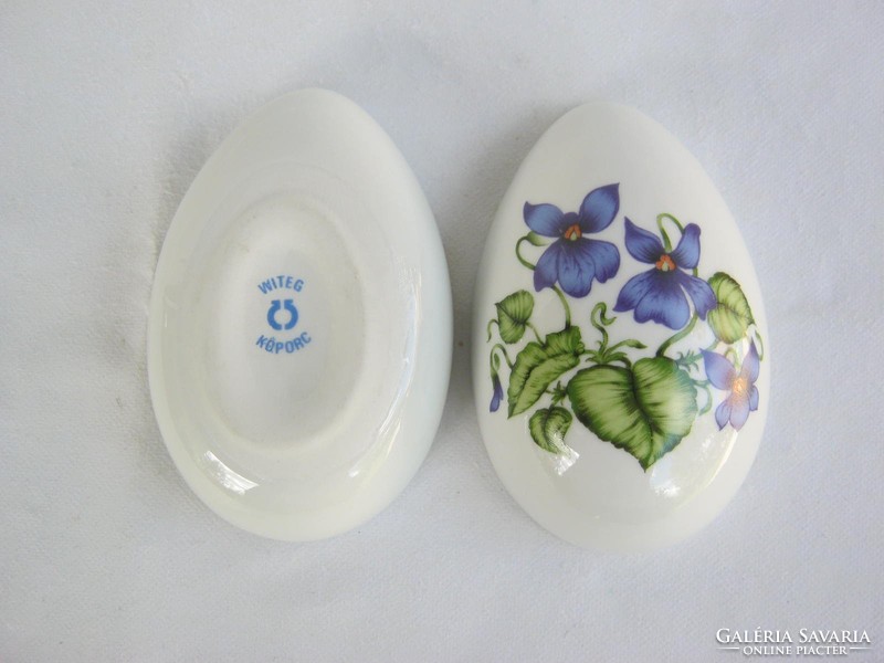 Violet porcelain bonbonier