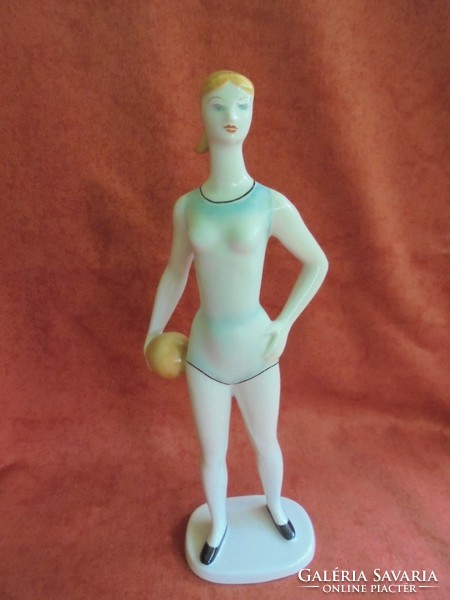 Hollóházi porcelán labdás tornászlány  figura
