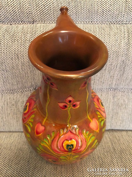 Zsolnay körbélyegzős váza,nagyméretű .