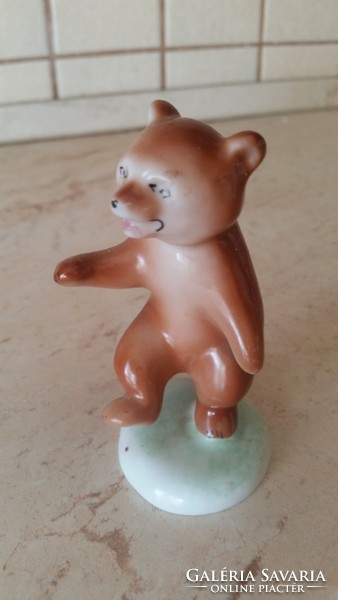 Beautiful porcelain statue for sale! Hollóházi dancing bear
