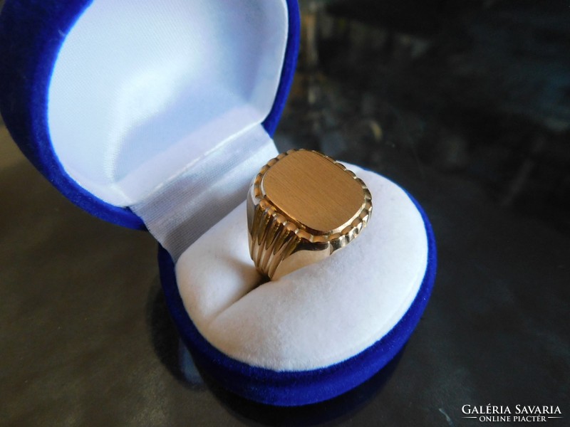 Gold 14k men's seal ring with 8 gr 20mm diameter