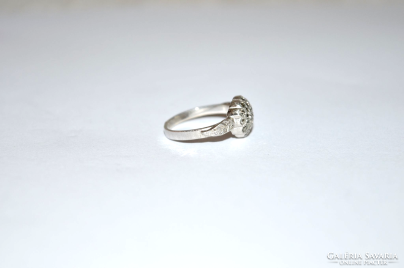 Sok apró köves ródiumozott ezüst gyűrű