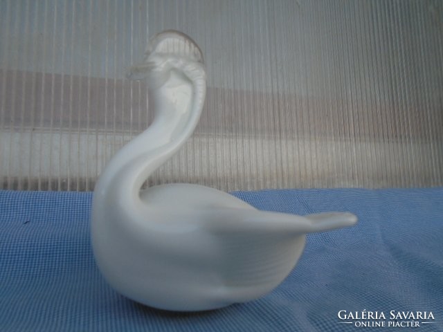 Muránói nagyon ritka üveg hattyú figura 11 x 9,5 cm 