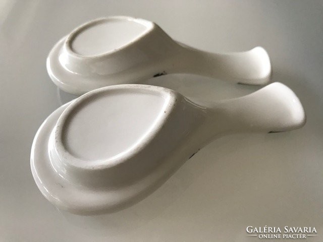 Zotter porcelán kanalak párban, 10 cm hosszúak
