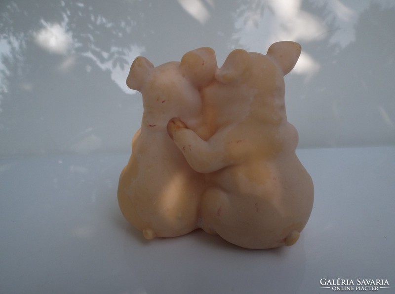 Sculpture - resin - piglets - 7.5 x 7 x 4 cm - from a collection - flawless