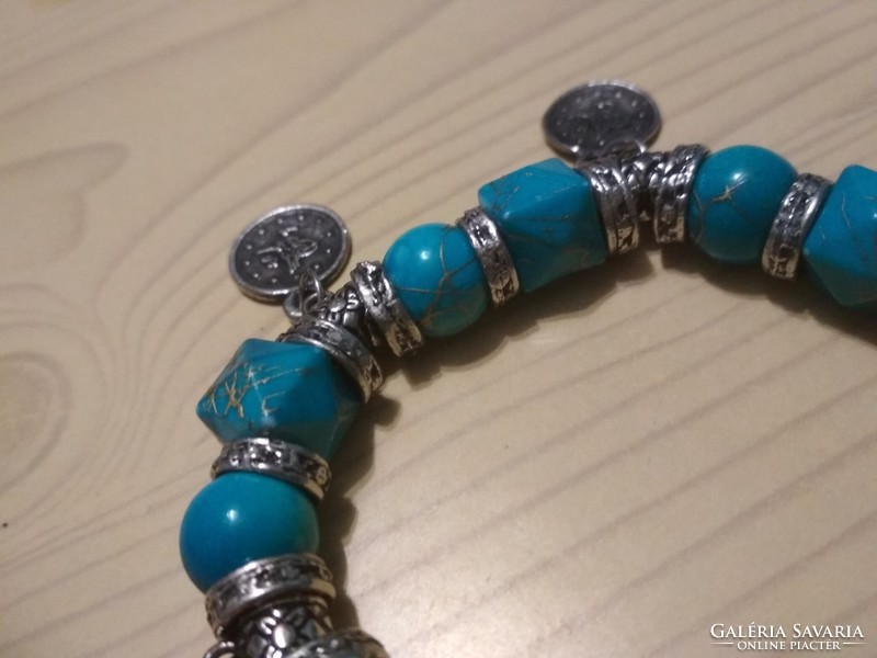 Turquoise stone bracelet