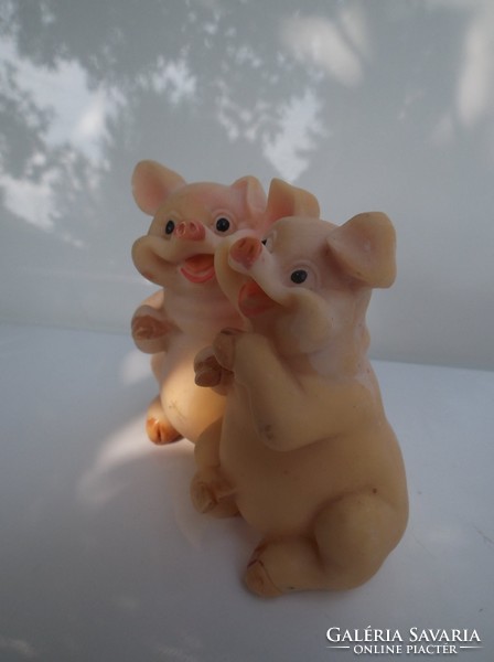 Sculpture - resin - piglets - 7.5 x 7 x 4 cm - from a collection - flawless