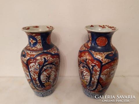 Antik 2 db kínai Kína hibátlan patinás nagyon szép virágos kék vörös porcelán váza Ázsia