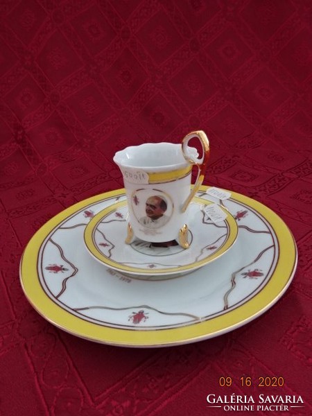 Vi. Breakfast set depicting Pope Paul. The diameter of the cake plate is 19 cm. He has!
