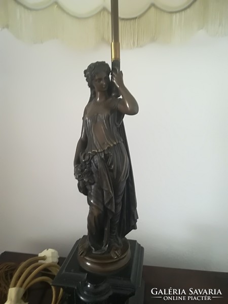 Bronze statue lamp