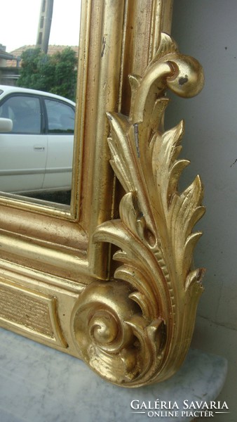Nagyméretű konzolos barokk felújított laparanyozott tükör