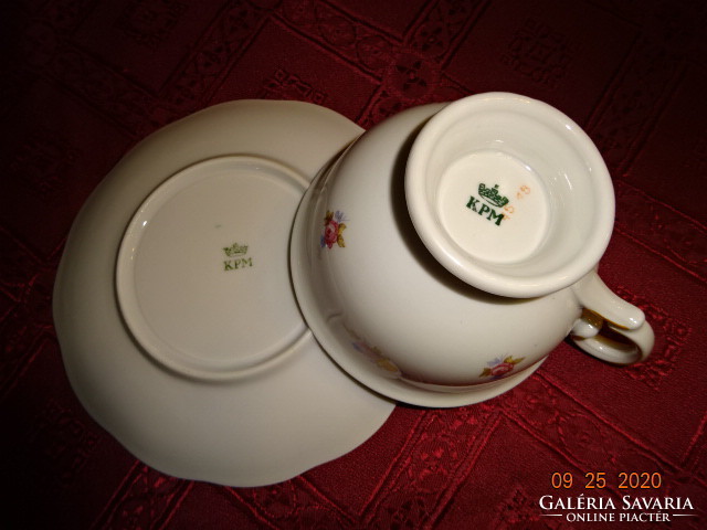 Kpm German porcelain tea cup + saucer. The top diameter of the cup is 10 cm. He has!