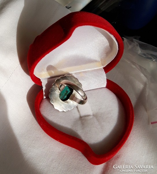 Türkiz gyűrű ,korallal díszített  jelzett ezüst  usa 8-as