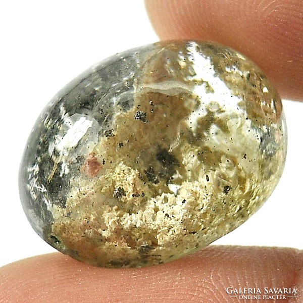 Real, 100% product. Special multi-color moss quartz gemstone 19.77 ct. (Near translucent)