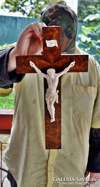 50. Antique ivory Jesus Christ (17.8 Cm), 40 cm marquetry crucifix, meticulous cross, corpus