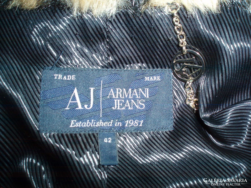 Armani Jeans műszőrme bunda