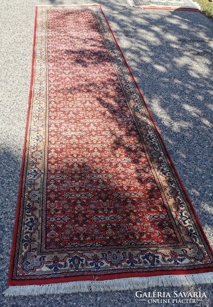 Kézi csomozású szőnyeg  (82x360cm)