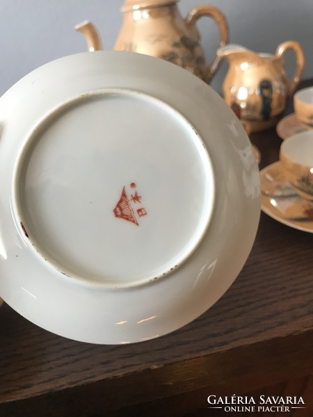 Japán tojáshéj porcelán gésás mintával kávés készlet