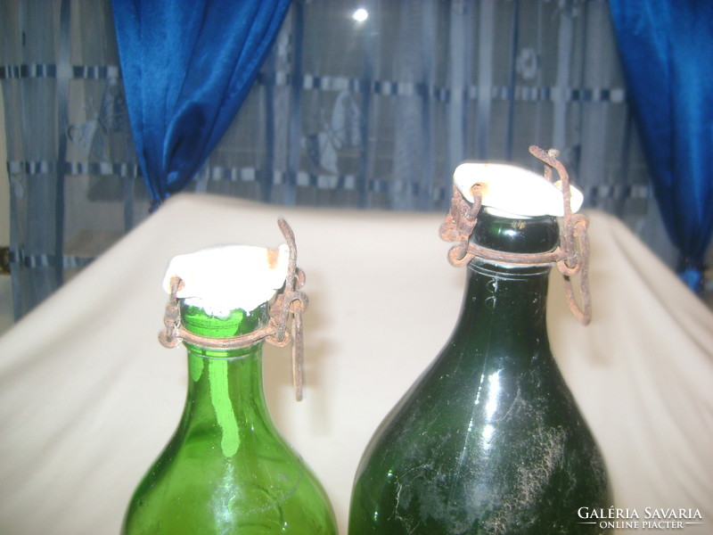 Két darab régi csatos üveg palack - KRISTÁLY, egyéb