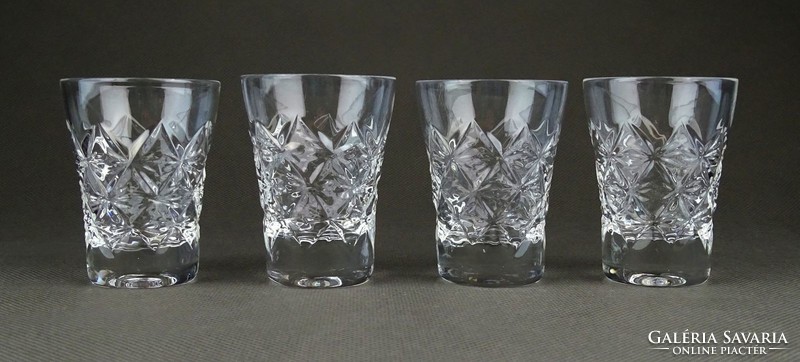 1C033 Hibátlan üveg stampedlis pohár készlet 4 darab