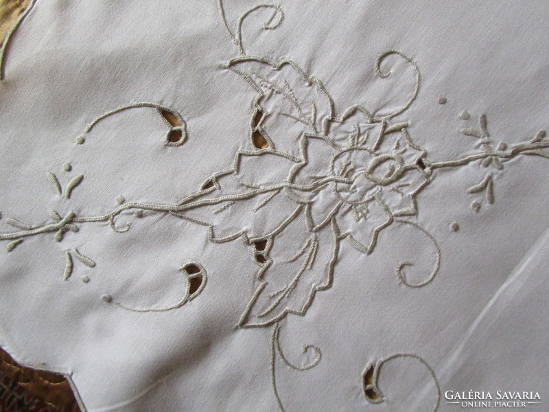 Art Nouveau meticulous embroidery embroidered tablecloth valuable Hungarian handicraft 1918
