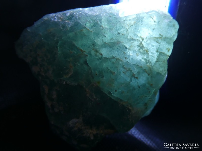 Természetes zöld Apatit nyers ásvány. 10 gramm. Ékszerhez vagy gyűjteménybe.