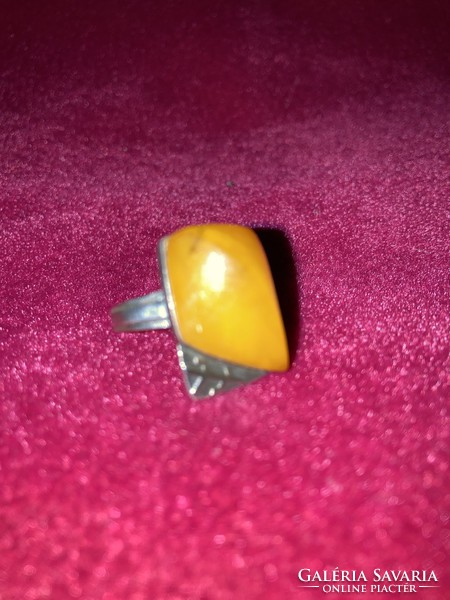 Silver ring with amber stones from the last century!!