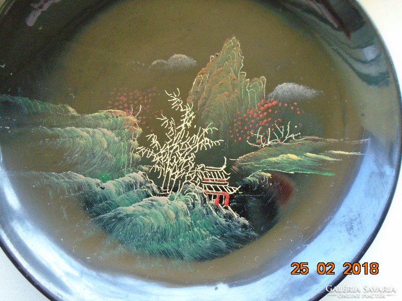 Kézzel festett,aranyozott magas hegyi tájjal, japán lakkfa csésze alátéttel