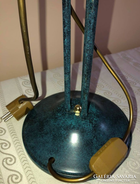 Wofi three-pronged table lamp