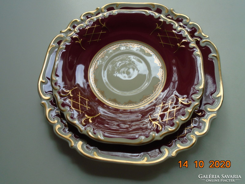 1895 A novel baroque embossed burgundy tea breakfast set with gold patterns