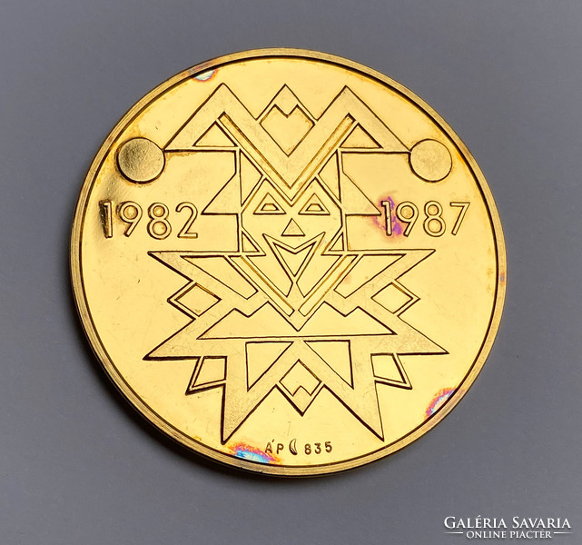 Gilded silver commemorative medal. Scale-Lüscher International Ltd. 1982-1987