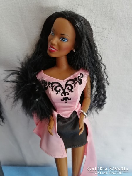 Barbie VINTAGE NAOMI CAMPBELL