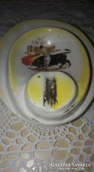 Különleges, festett porcelán hamutartó