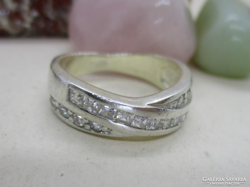 Beautiful stony silver ring