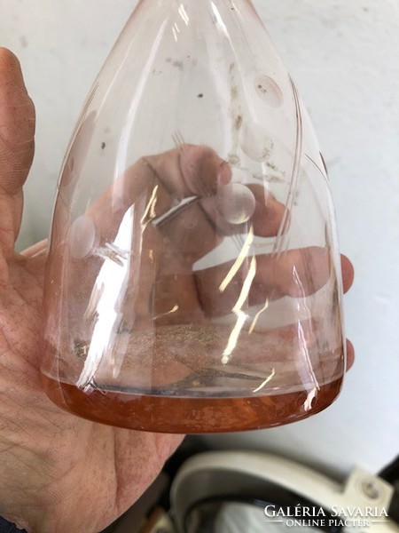 Régi üveg váza, 20 cm magasságú, hibátlan állapotban.