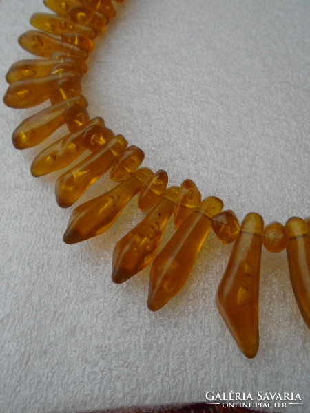 Very showy amber ?Or real antique chain with amber effect approx. 3 cm 1 eye