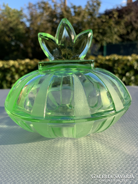 Art Deco zöld üveg bonbonier kínáló tál asztalközép, szelence, ékszertartó, asztaldísz, zöldüveg