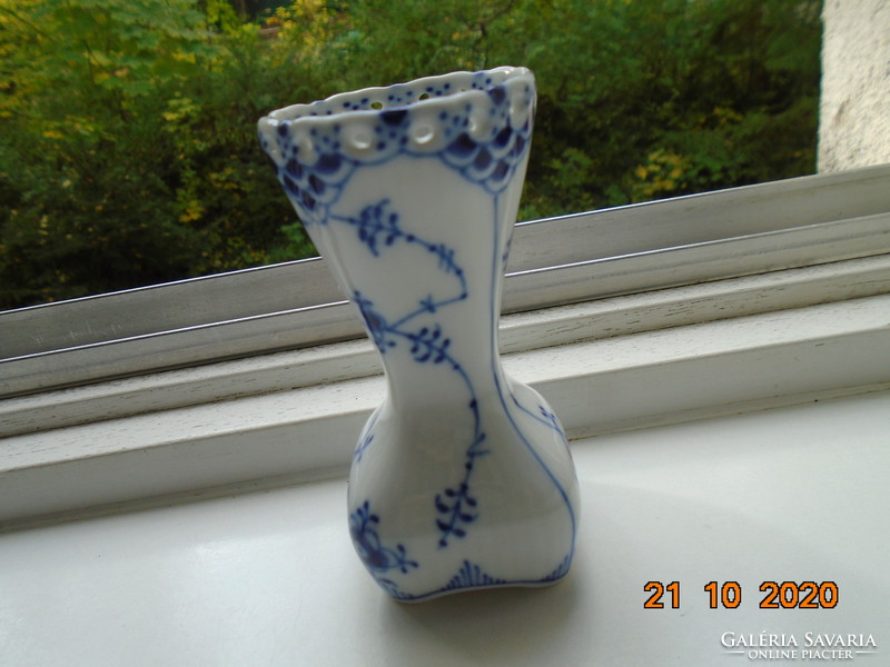 Royal copenhagen cobalt blue hand painted openwork rim vase with fish scale and Meissen designs