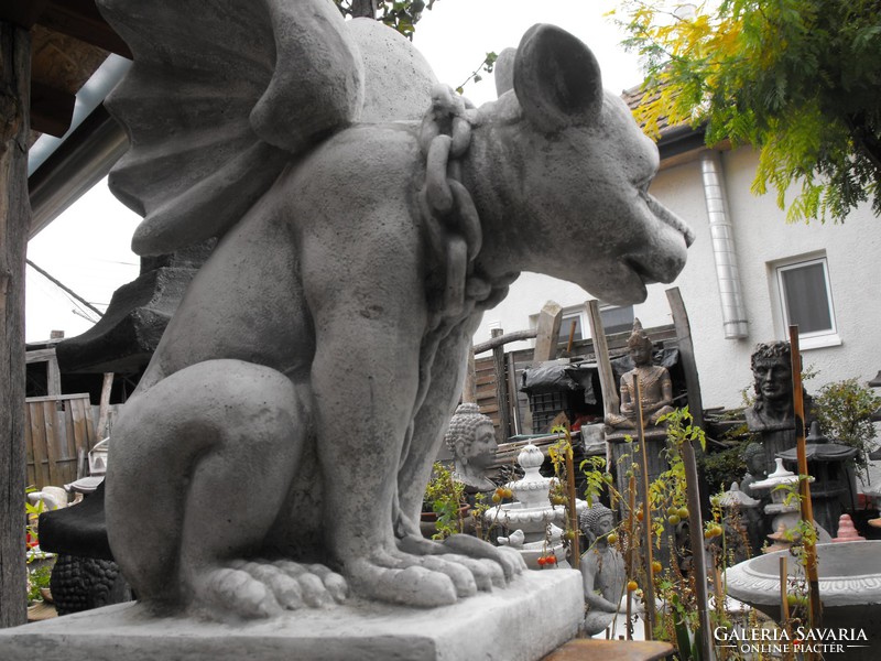 Ritkaság ! Nagy Kapu Őrző szárnyas kutya kő szobor Műkő mitológiai  állat Nem sas és nem sárkány