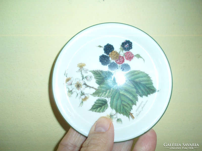 Vintage porcelán kistányér készlet