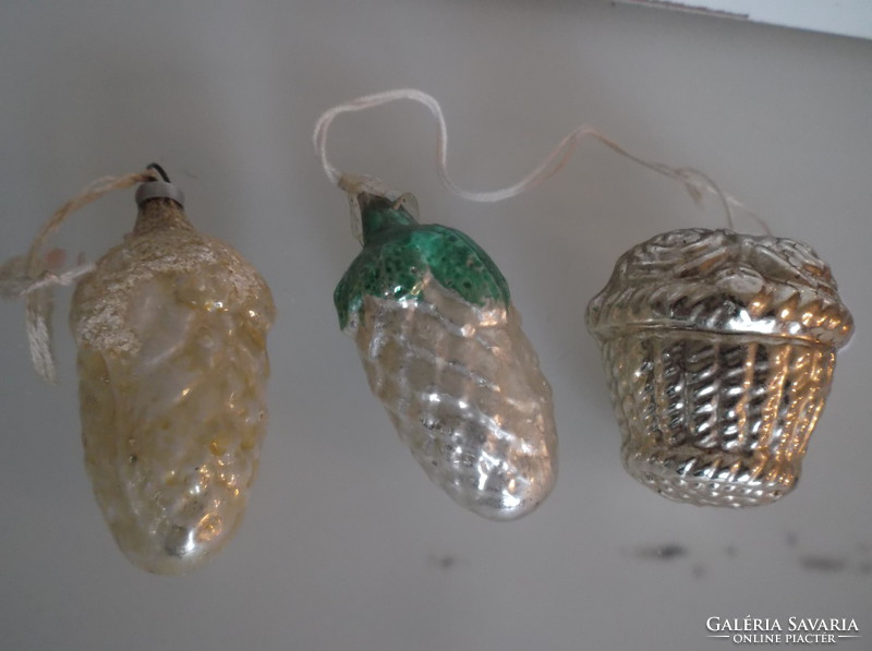 Christmas tree decoration - old - 3 pcs - glass - 6 x 3 - 5 x 4 cm - basket hanger broken, but you can use