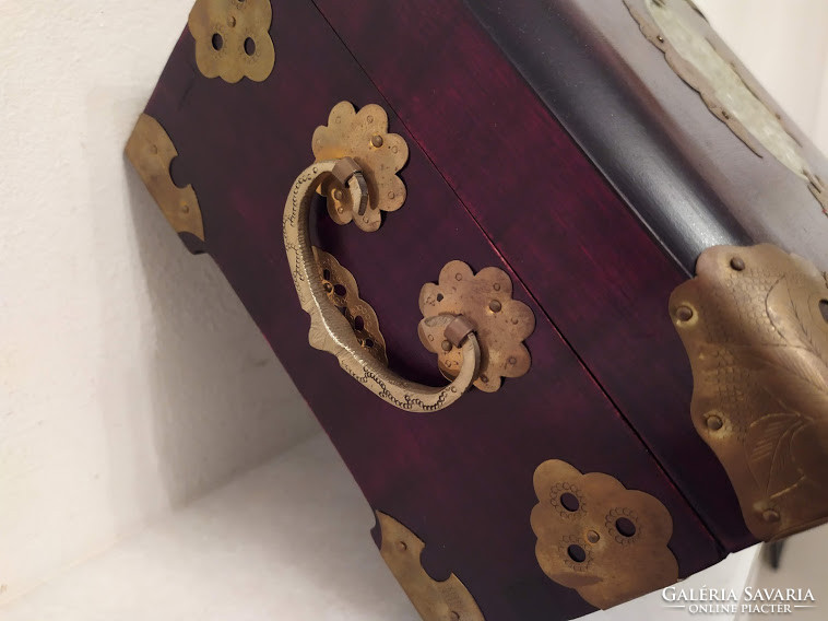 Antik kínai ékszer tartó zsírkő berakásos patinás réz veretes dekoratív fa doboz kínai japán 3535