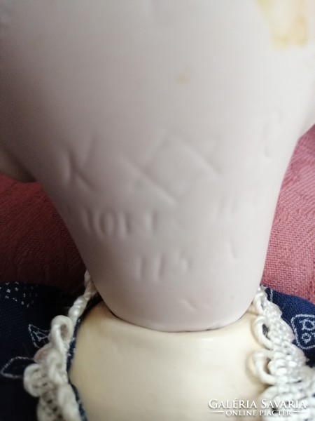 Antik porcelánfejű baba K&R