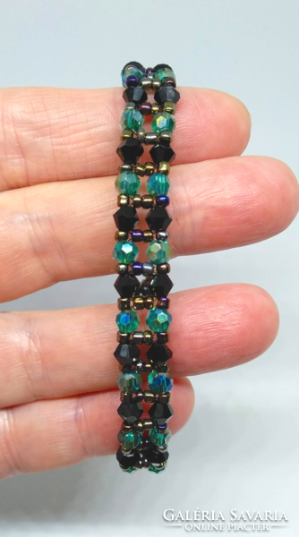 Black and green Austrian crystal bracelet and earring set