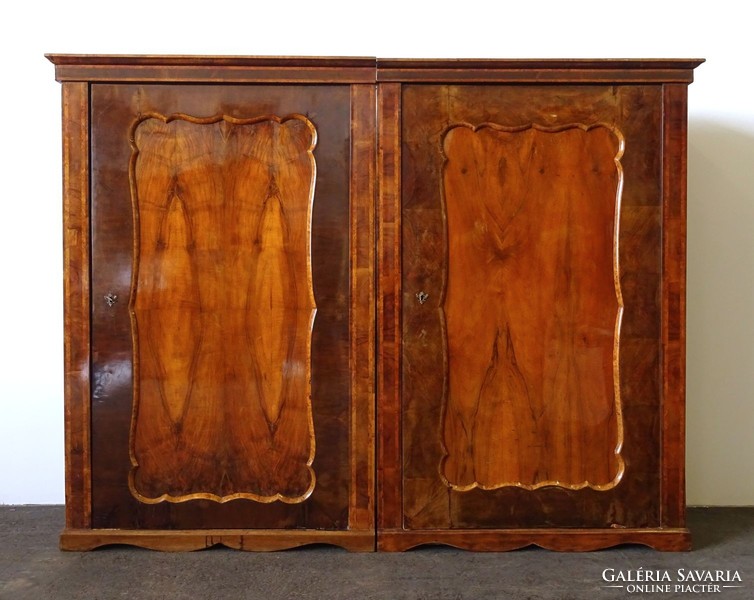 1C442 Antik biedermeier ruhásszekrény pár 159 x 209 cm