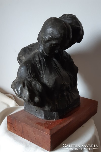 Szamovolszky Ödön: Az első vallomás, szobor, 31 x 35 x 20 cm